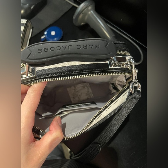 Marc Jacobs Betty Boop Black and White Crossbody Handbag - Picture 5 of 7